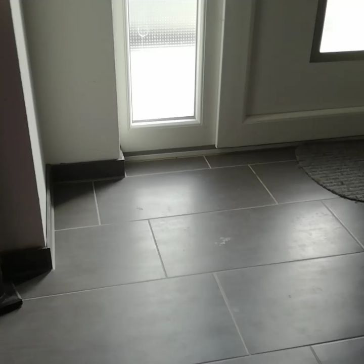 Ding Dong?  [#Steiff] [#Cheetah] [#Zuwachs] [#NewHomie] [#TheboFromTheYellowGrasses] [#DingDong] [#Doorbell] [#PenPal] [#JubaOnTour] [#Juba] [#Koesen] [#KoesenerSpielzeug] [#PlushiesOfInstagram] [#PlushiesOfGermany] [#Stofftier] [#Plueschtier]